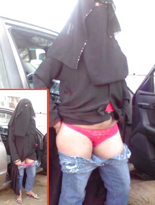 Jilbab & hijab & niqab in pathroom #17419420