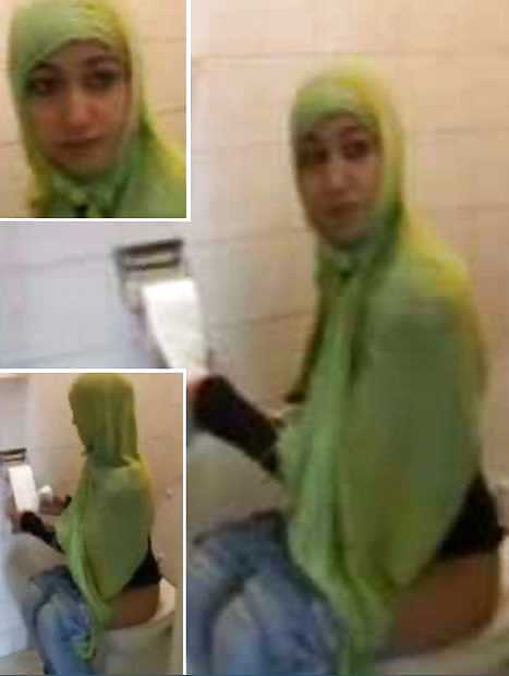 Jilbab & hijab & niqab in pathroom #17419446