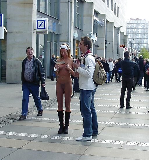 Echte öffentliche Nacktheit #5237143