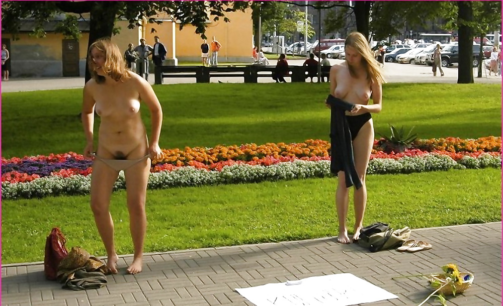 服を着た男、裸の女(cmnf) 2
 #5703854