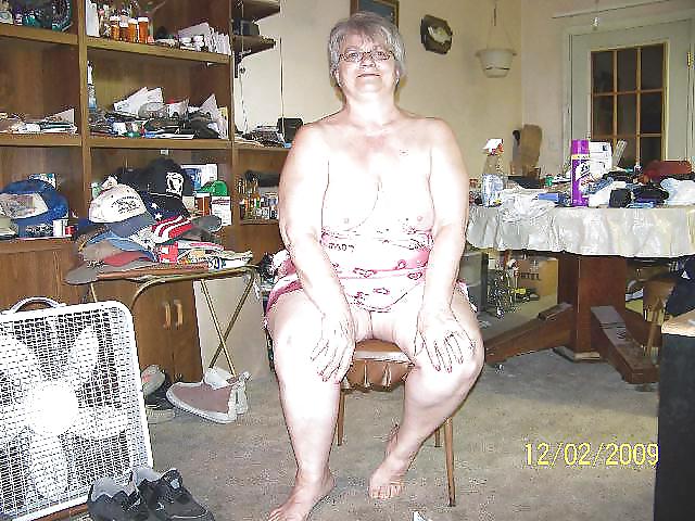 Reifen Und Omas Zeigt Uns Ihre Titten 5 #11594024