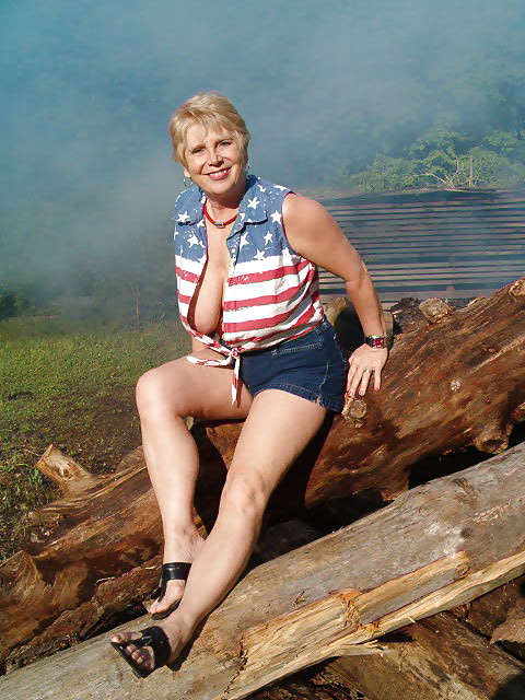 Reifen Und Omas Zeigt Uns Ihre Titten 5 #11594260