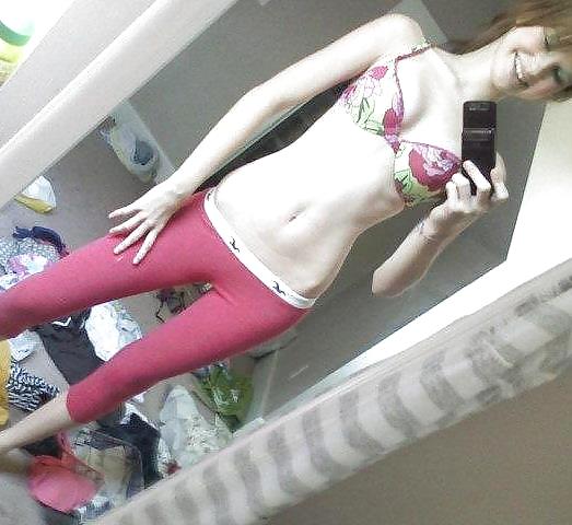 Camile7 #16977564