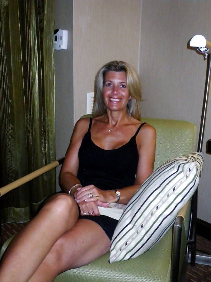 Mature wife #18480479