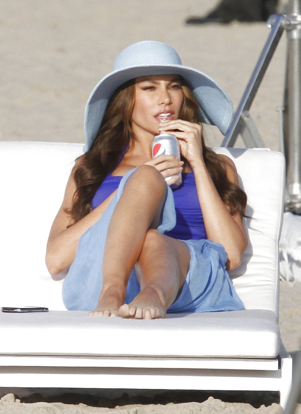Sofia Vergara & David Beckham a Diet Pepsi commercial in LA #4483739