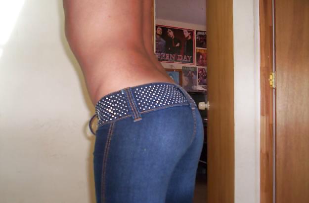 私のお尻が気になる
 #18190027