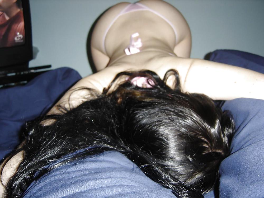 TEEN POSING ON A BED #8789847