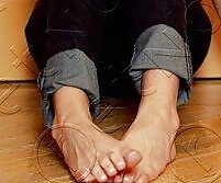 Celebrity Feet #22299536