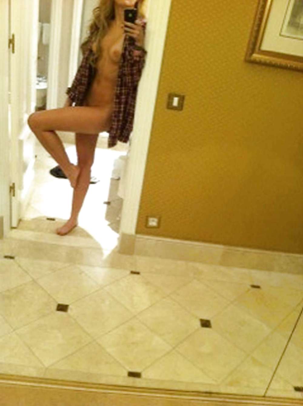 Sexy Miley Cyrus by twistedworlds #4603910