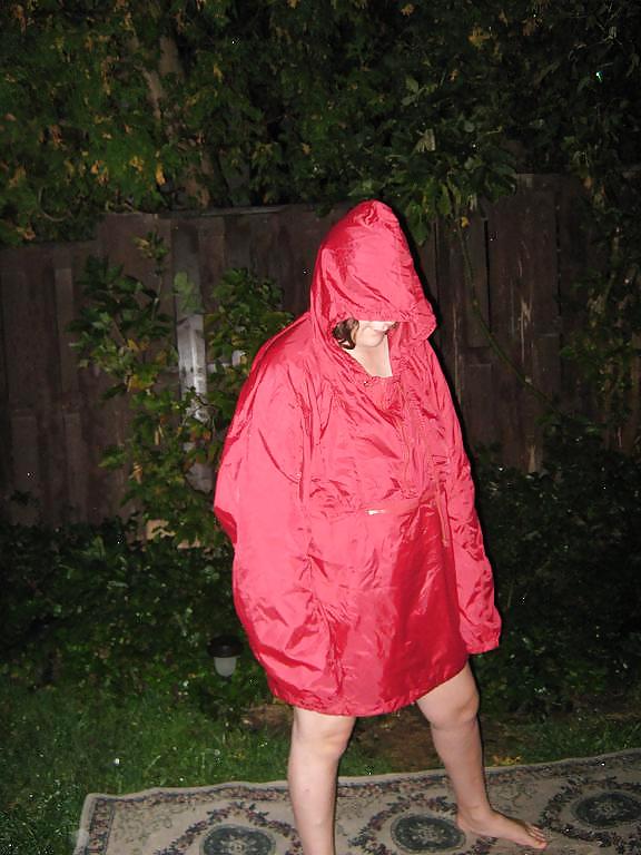 Posing in the rain #1510144