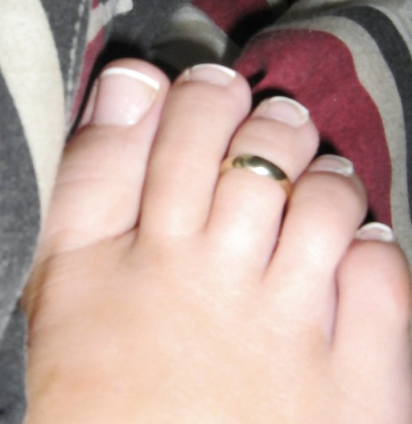 My girlfriend's gorgeous feet #2690236