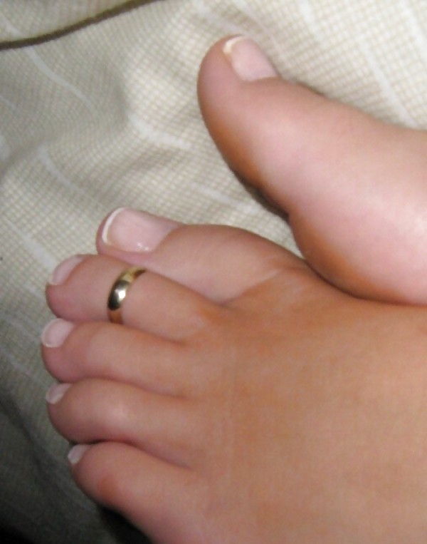 My girlfriend's gorgeous feet #2690237