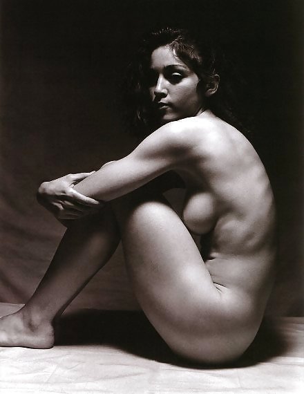Madonna foto nuda
 #19853795