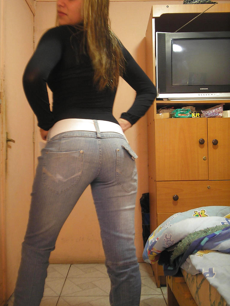 Regine in jeans xxxii
 #6594734