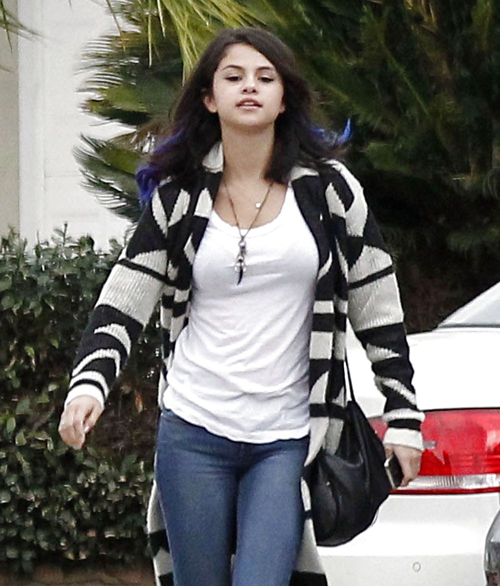 Selena Gomez #20201578