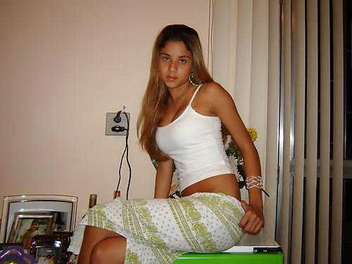 Teen with booty #3700905