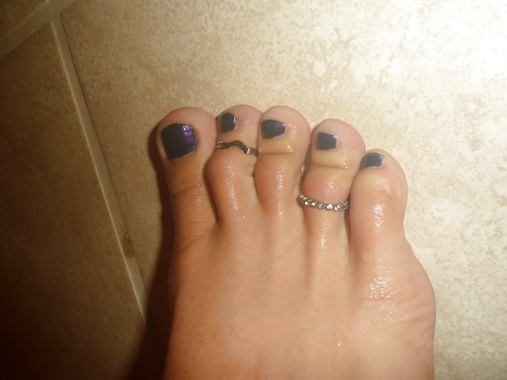 Shemale feet in bath #5848957