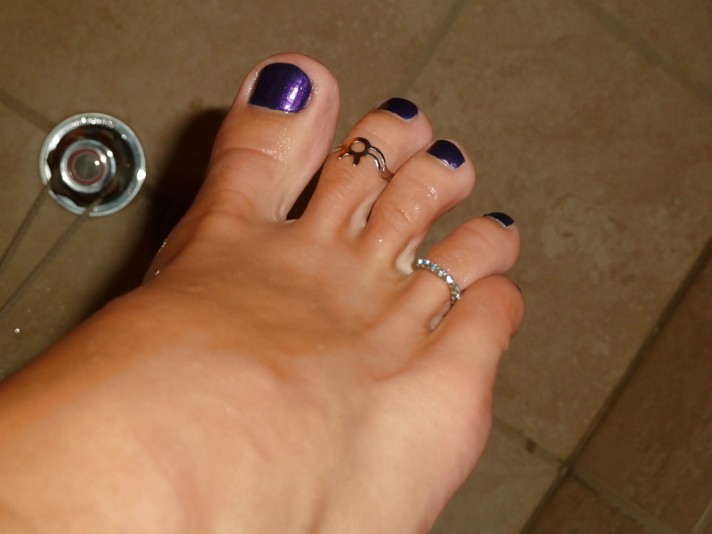 Shemale feet in bath #5849077