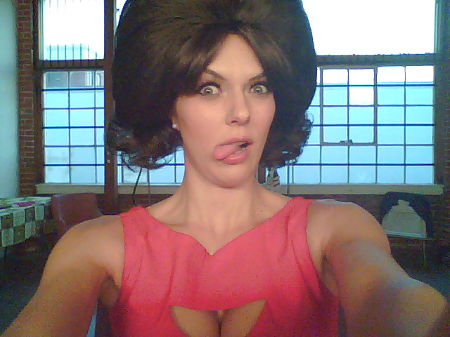 Adrianne Curry Looking Hot in Photoshoot Behind the Scenes #6638721