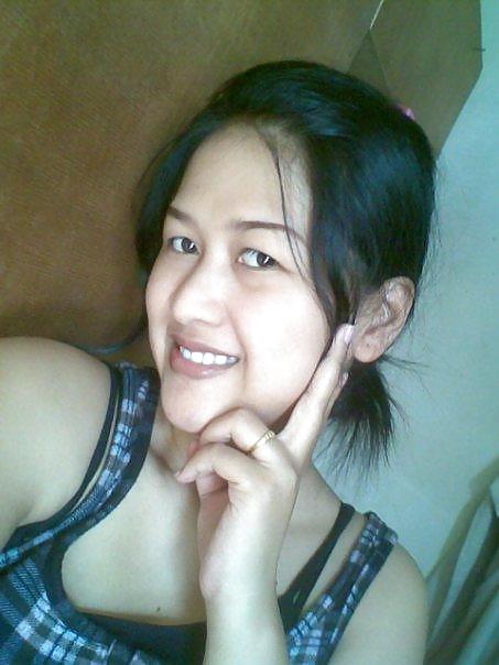 Reyna Evlyn from Indonesia #617948