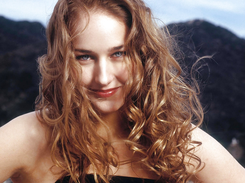 Leelee Sobieski   #908771