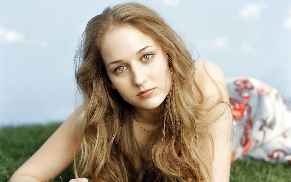 Leelee Sobieski   #908778