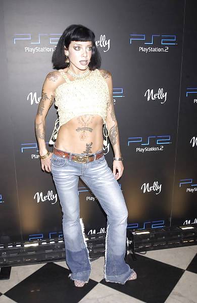 Bif Naked #18059095