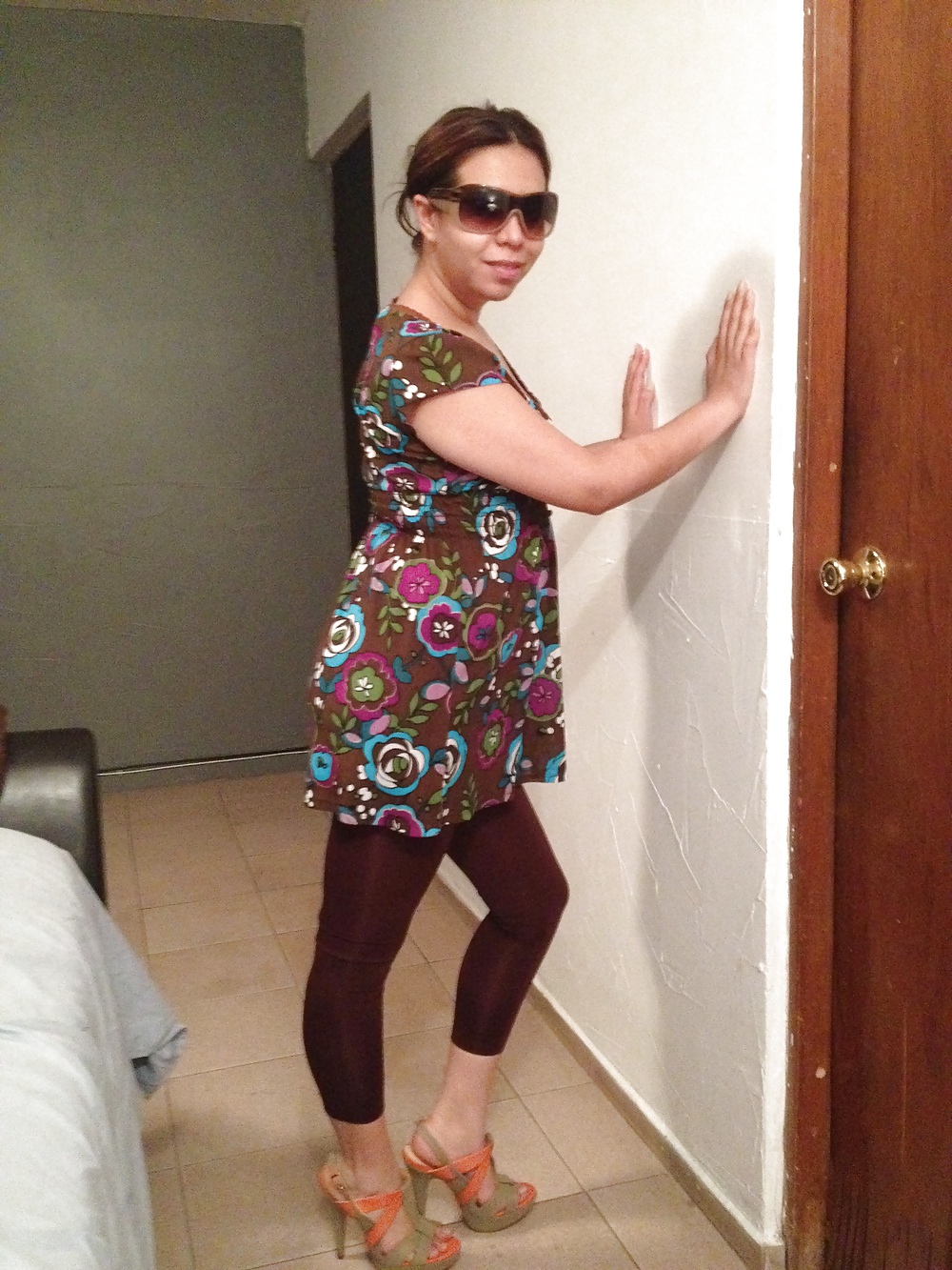 Rico culo esposa en leggings-latin wife milf leggings
 #14142444