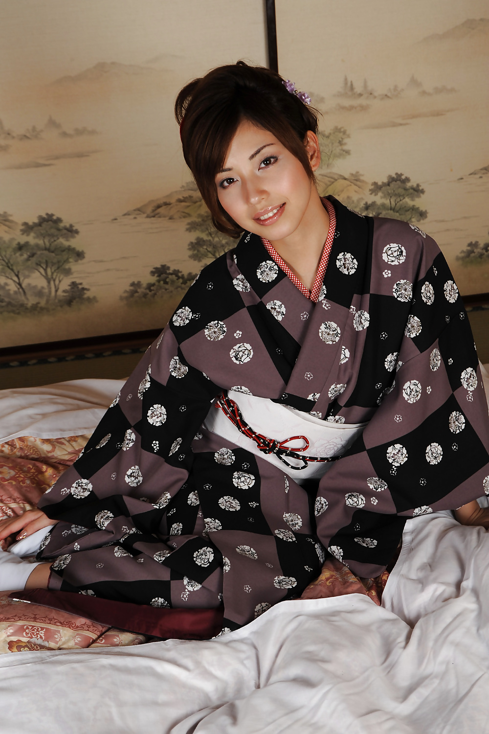 Kimono-01 Kleine Titten Und Große Brustwarzen #5321313