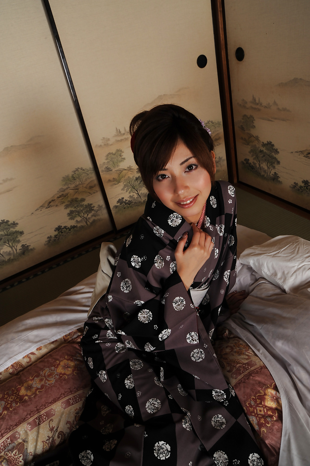 Kimono-01 Kleine Titten Und Große Brustwarzen #5321399