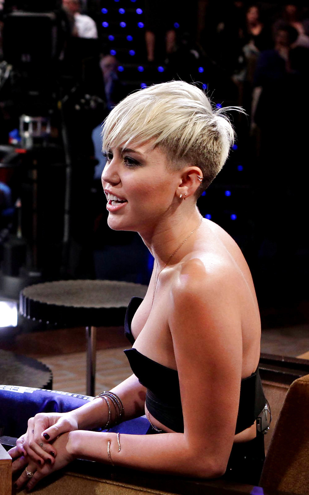 Miley Cyrus Schritt Schuss #16365110