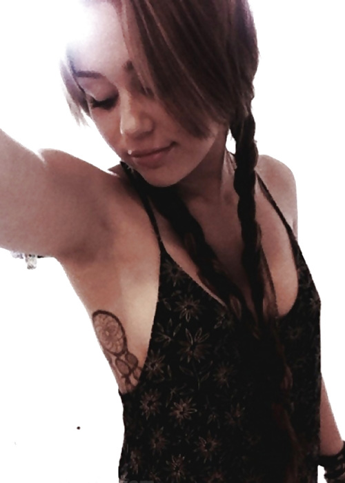 Miley cyrus crotch shot #16365203