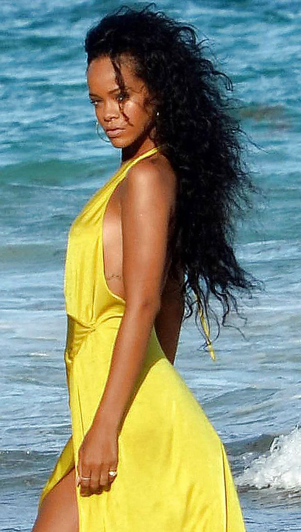Spunky Rihanna filming in Barbados SEXY