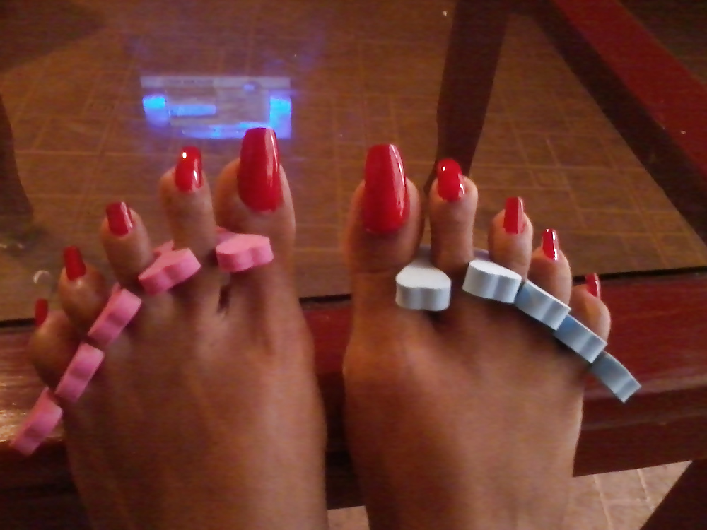 Chicas negras con uñas largas y uñas de los pies 2
 #15003222