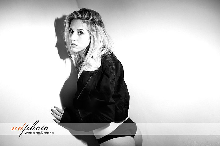 Bella biondina
 #18213106