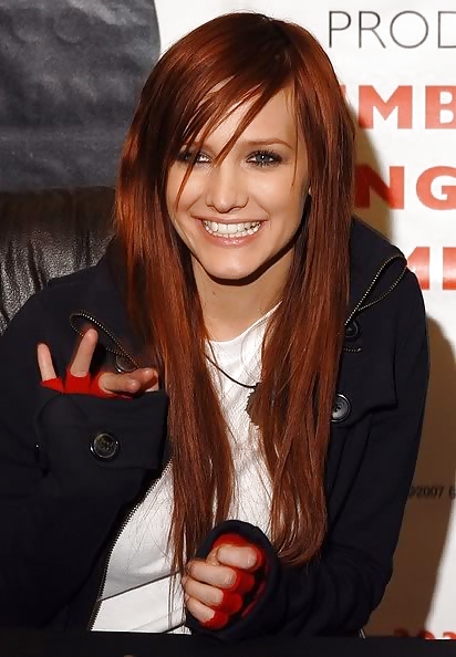 Ashlee Simpson #15654608