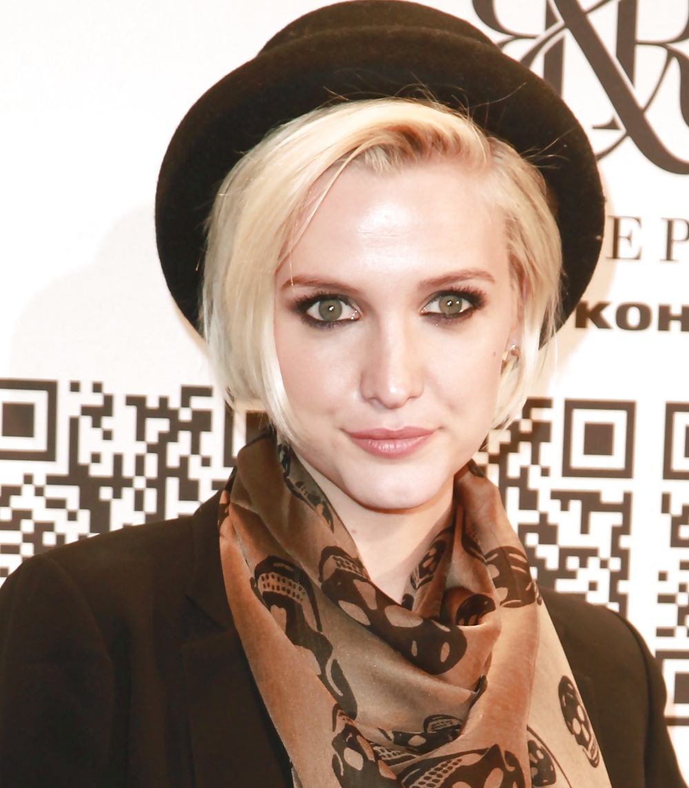 Ashlee Simpson #15654710