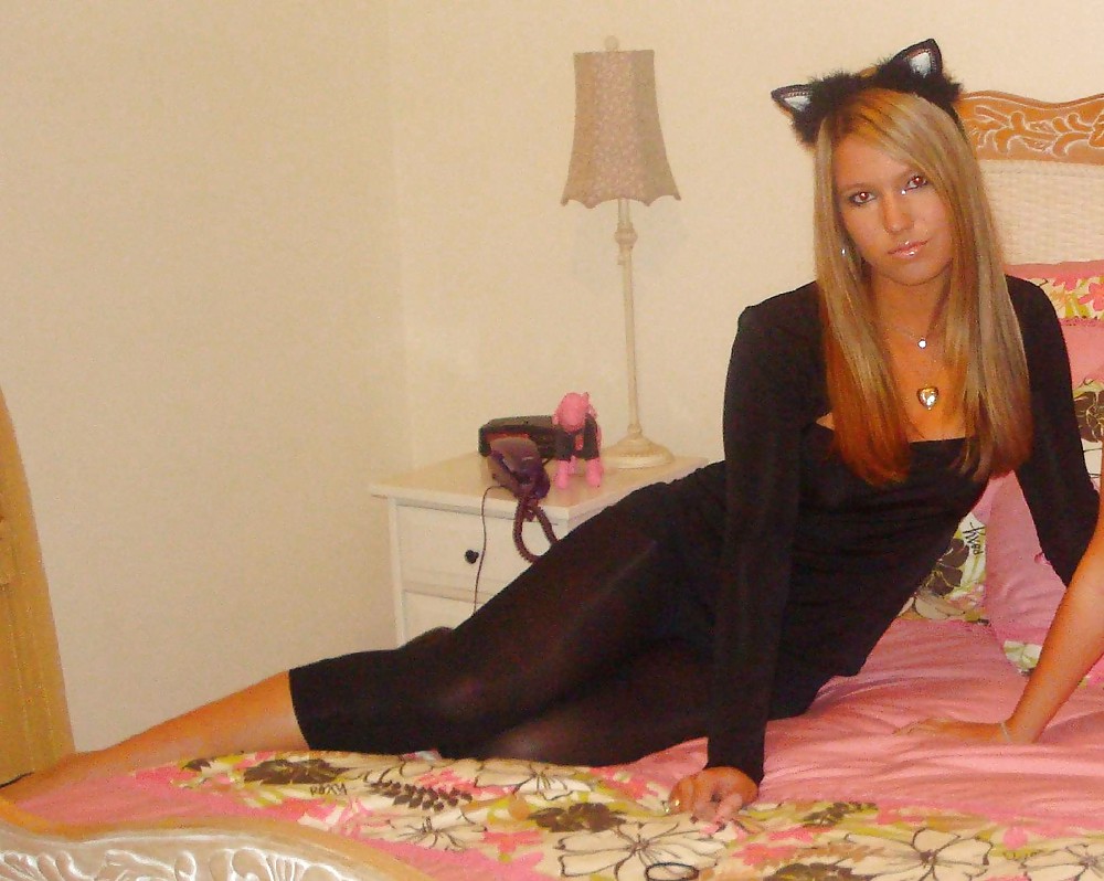 Blondie Horny #9373527