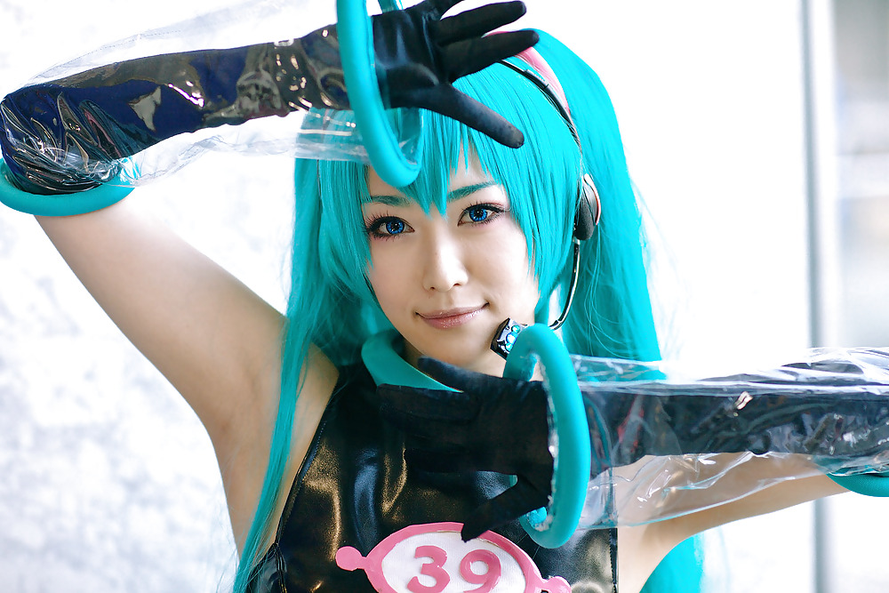 Sexy Japanese Hatsune Miku Cosplay II #10219361