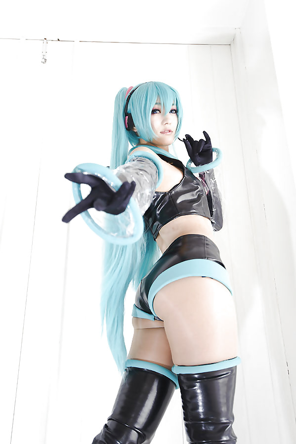 Sexy Japanese Hatsune Miku Cosplay II #10219408