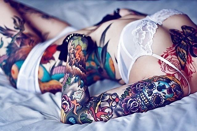 Tatuaggi e lingerie
 #16629281