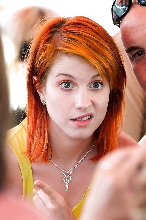 Hayley Williams Collection (With Nudes and Fakes) #15930892