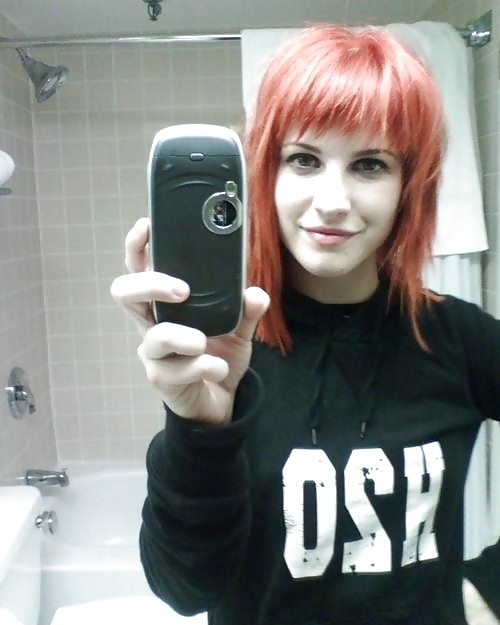 Hayley Williams Collection (With Nudes and Fakes) #15930954