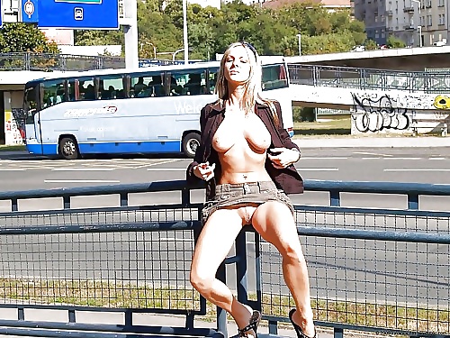 Public display 92 #16245440