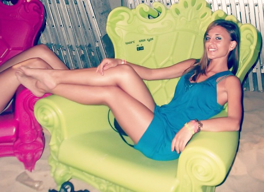 Chicas al azar
 #11918375