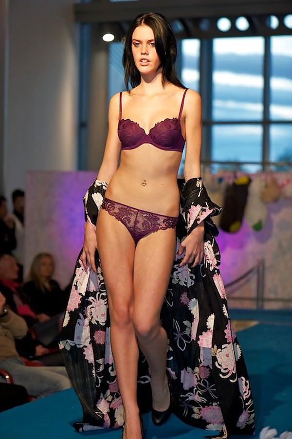 Chicas al azar
 #11918491