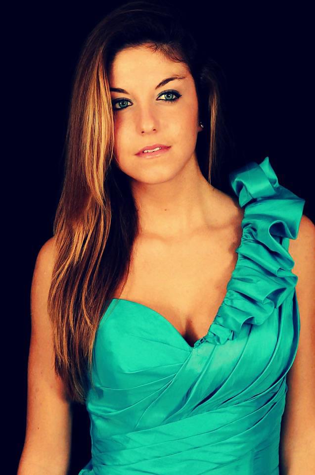 ランダムガール
 #11918859