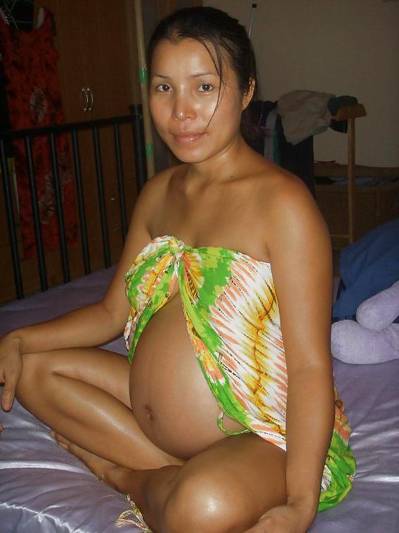 PREGNANT WHORES I #9591607