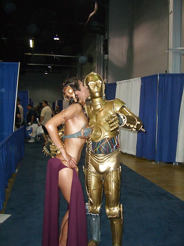 Adrianne Curry Cosplay #10673877