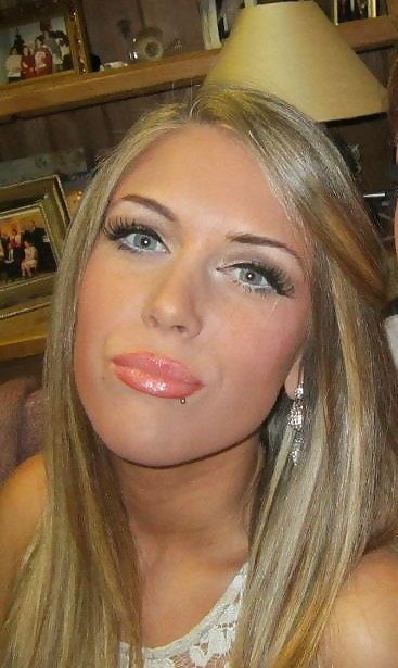 Make-up Make-up # 4 #22432390